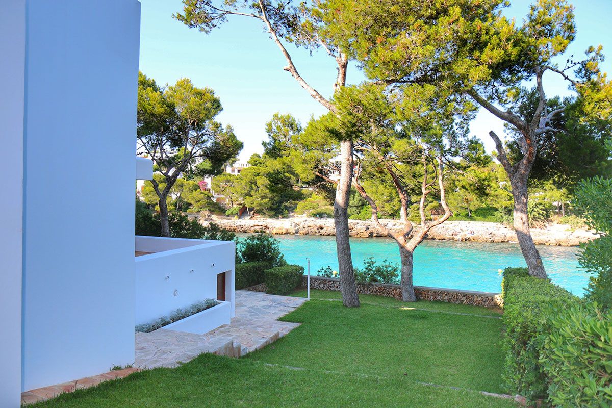 SaPau11 garden with sea views